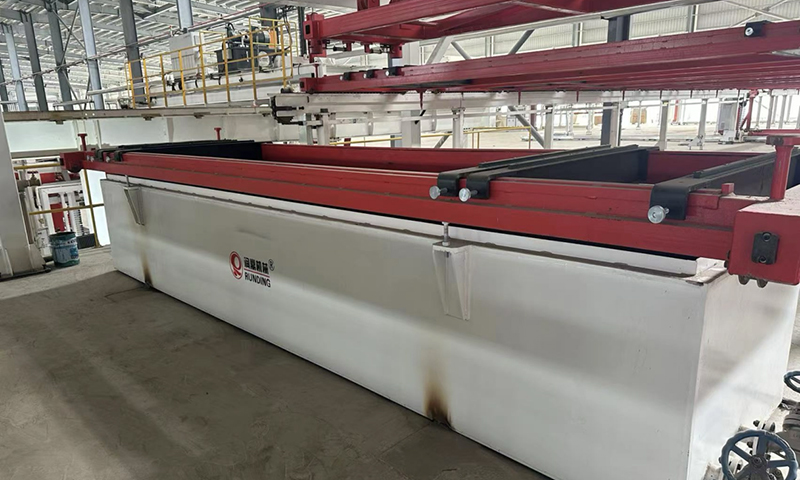 Balzsavozó folyadék merítő tartály